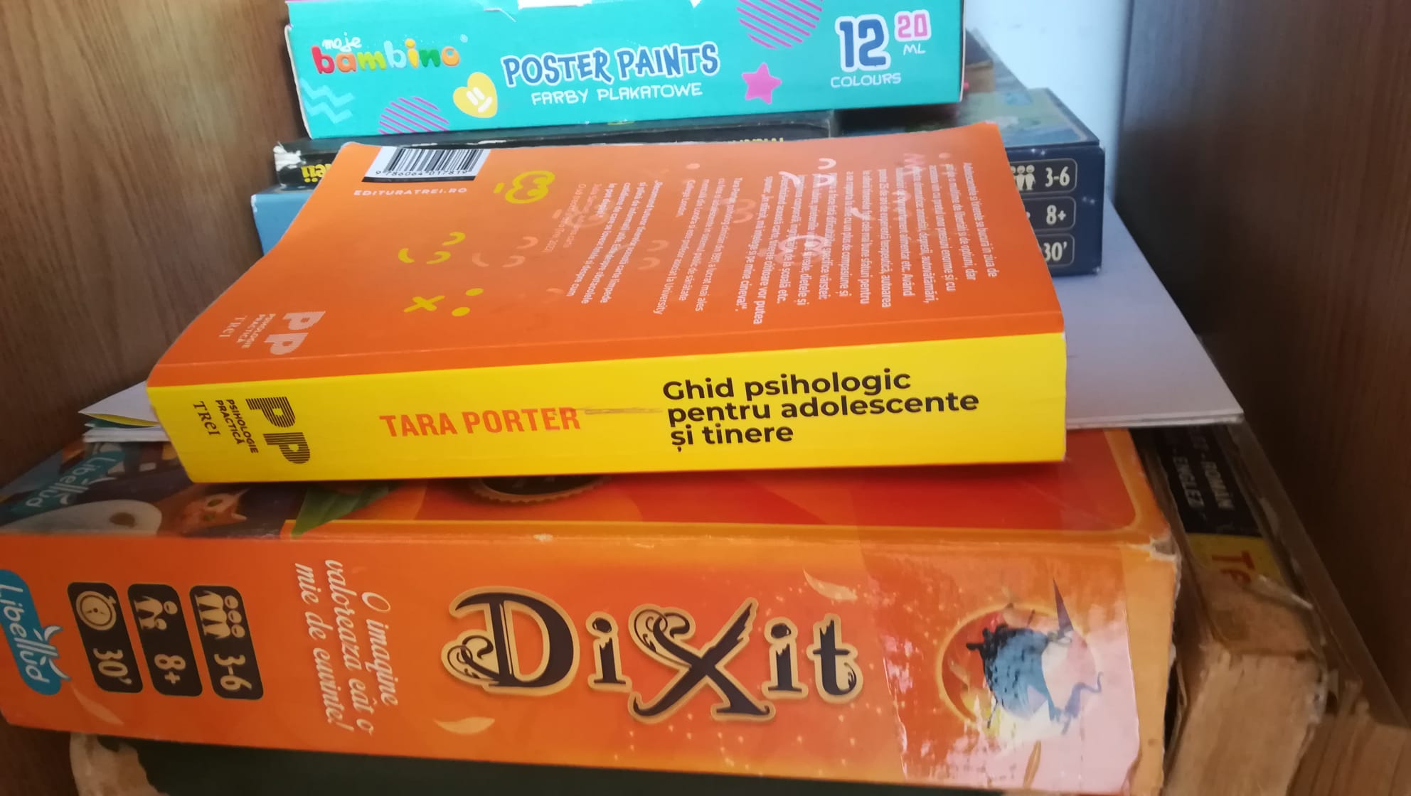 Poza cu „Ghid psihologic pentru adolescente si tinere”