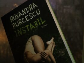 Poza cu cartea Instabil