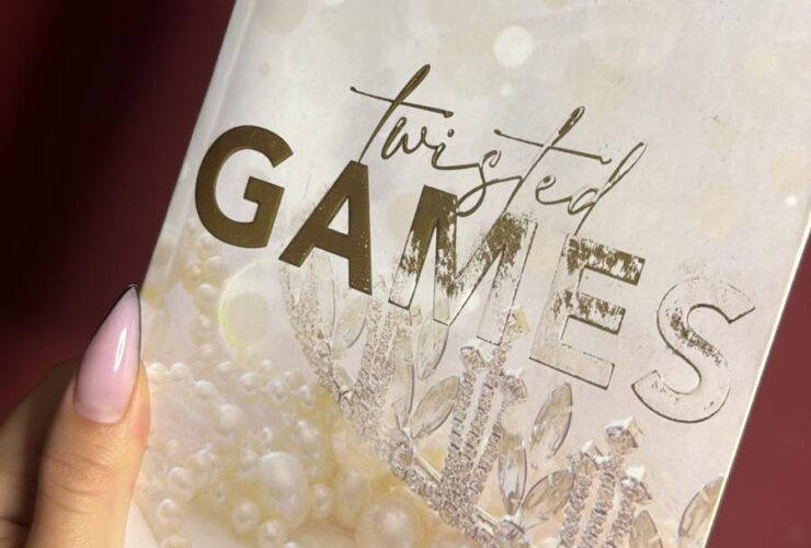 Poza cu cartea Twisted Games